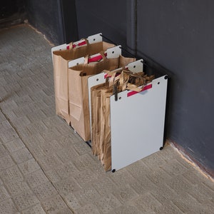 Porte-sac en papier écologique. Conception durable, tailles multiples, déchets, recyclage, durable. image 8