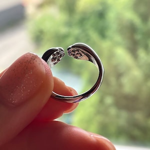 Cat finger ring on sale