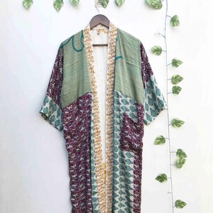 Kimono di lusso in seta vintage, kimono patchwork in seta, copricostume boho da spiaggia, kimono in seta vintage riciclato MK 122