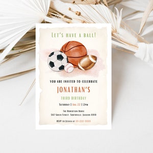 Lasst uns einen Ball Sport Geburtstagseinladung Bälle alle Sterne Jungen Fotoparty einladen Fußballspiel Aktivitäten. Bearbeitbares Kartendesign