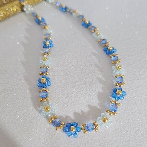 Collana di fiori blu realizzata a mano 414cm girocollo fatto a mano accessori donna, ragazza gioielli di perle collana floreale immagine 5