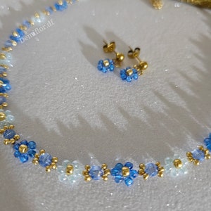 Collana di fiori blu realizzata a mano 414cm girocollo fatto a mano accessori donna, ragazza gioielli di perle collana floreale immagine 2