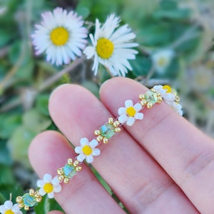 Braccialetto di fiori margherita 16 4 cm / bracciale di perle accessori fatti a mano fiori primaverili margherite idea regalo immagine 3