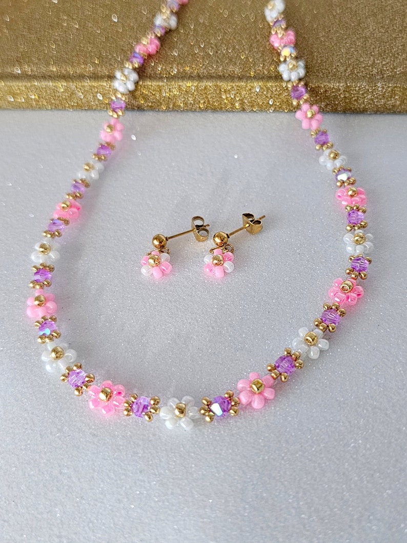 Collana di fiori rosa 414cm Girocollo fatto a mano accessori donna, ragazza gioielli di perle unici collana floreale primaverile immagine 2