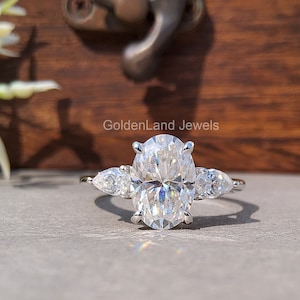 2.5 Ct Oval Cut and Pear Cut Moissanite Engagement Ring, Three Stone Wedding Ring, Anniversary Ring, Trilogy Proposal Engagement Ring