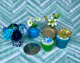 Lot de 5 plantes/fleurs miniatures en pot, thème bleu, échelle 1:12