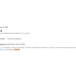 a text-based review of a service or product, with a rating of 5 stars and a response from a customer. The review discusses the service's recommendation and the customer's satisfaction.