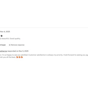 a screenshot of a social media post or review, with a rating of 5 stars and a comment from a customer expressing their satisfaction with the product or service.