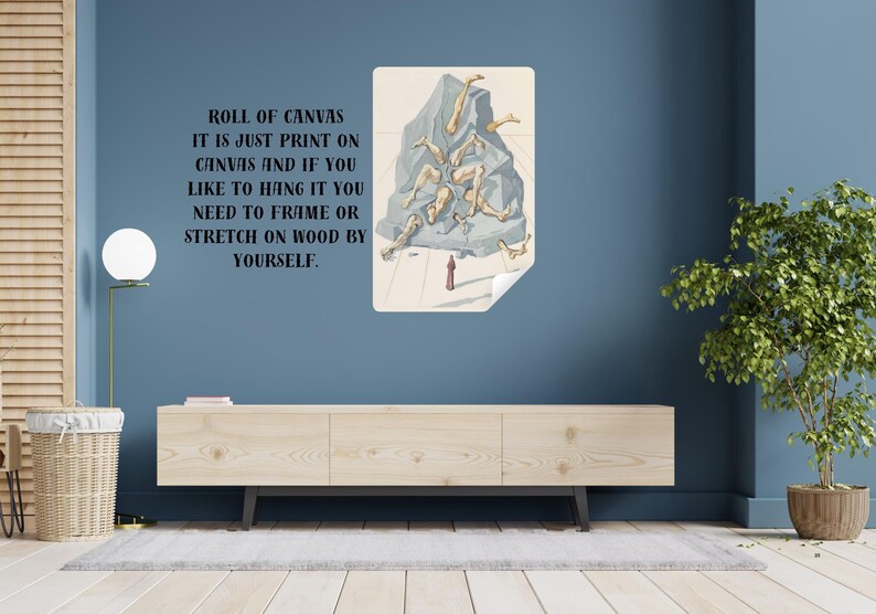 Op de afbeelding: Een canvas print van een surrealistisch kunstwerk met figuren die uit een rotsformatie tevoorschijn komen. De tekst op de muur luidt: "ROLL OF CANVAS IT IS JUST PRINT ON CANVAS AND IF YOU LIKE TO HANG IT YOU NEED TO FRAME OR STRETCH ON WOOD BY YOURSELF."