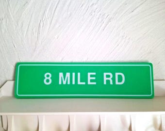 8 Mile Road American Street Green-White Plaque - Detroit Wall Sign (23 × 7.5 cm)