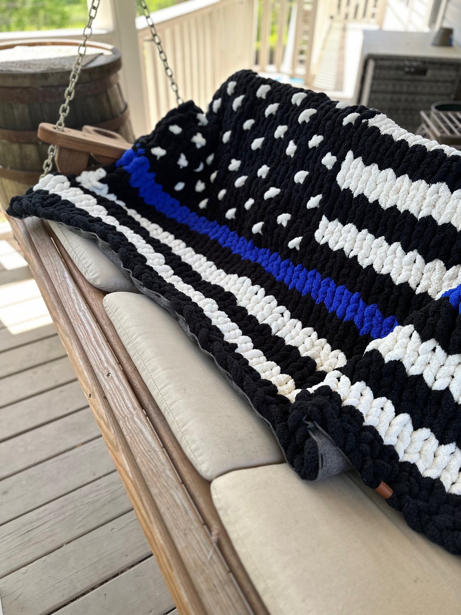 All Responders Thin Line 3x5 Flag 4 rows of stitching on the fly end 100D