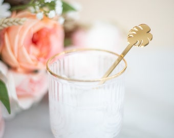 Tropical Monstera Leaf Stir Stick Party Favor Bar Decor Drink Stirrer Swizzle Stick for Tropical Wedding or Bridal Shower