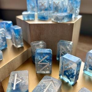 Celestial Runes | Divination - Custom