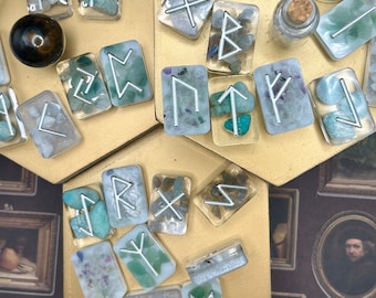 Artemis Runes | Divination - Custom