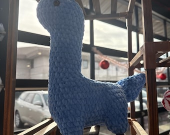 Dinosaurio Brontosaurio de ganchillo hecho a mano