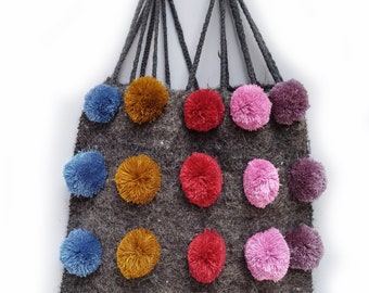 【Acho】Knitted pom pong cross bag〜マンドゥ クロスバッグ One of a Kind Bohemian Crossbody Bag With Vintage Hmong