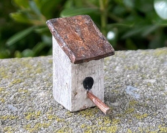 Small birdhouse, handmade miniature, dollhouse, indoor fairy garden.