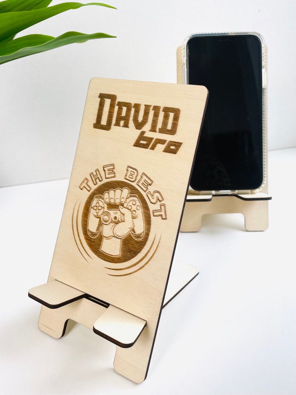 Supports smartphone
