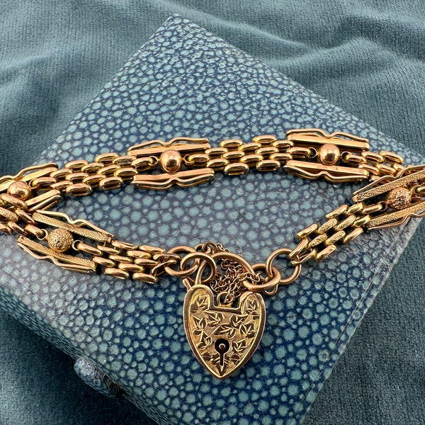 Victorian 9ct Rose Gold Textured Gate Bracelet, with leaf pattered heart padlock clasp