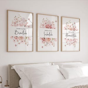 Lot de 3 affiches d'art mural islamique, cadeaux de l'Aïd pour une décoration d'intérieur musulmane moderne, impressions citations islamiques inspirantes, art floral rose bismillah
