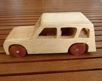 Wood Classic Car - Renault 4L