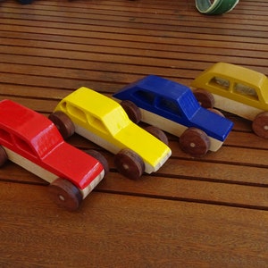 4 klassische Autos für Kinder – Renault 4L; Citroen Dyane; Fiat 127; Mini