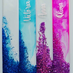 Personalisierte Lesezeichen | Resin Lesezeichen | Holographische Lesezeichen | Personalisiertes Geschenk Personalisierte Geschenke für Kinder | Gastgeschenk