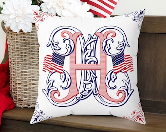 Oreiller monogramme patriotique | Décoration d'intérieur personnalisée rouge, blanc et bleu | Étoiles et rayures | Cadeaux patriotiques | 4 juillet | Coussins