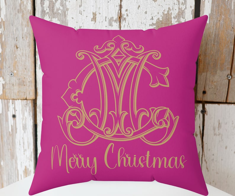 RefinedDesigns23 Monogram Christmas Pillow - Thumbnail 4