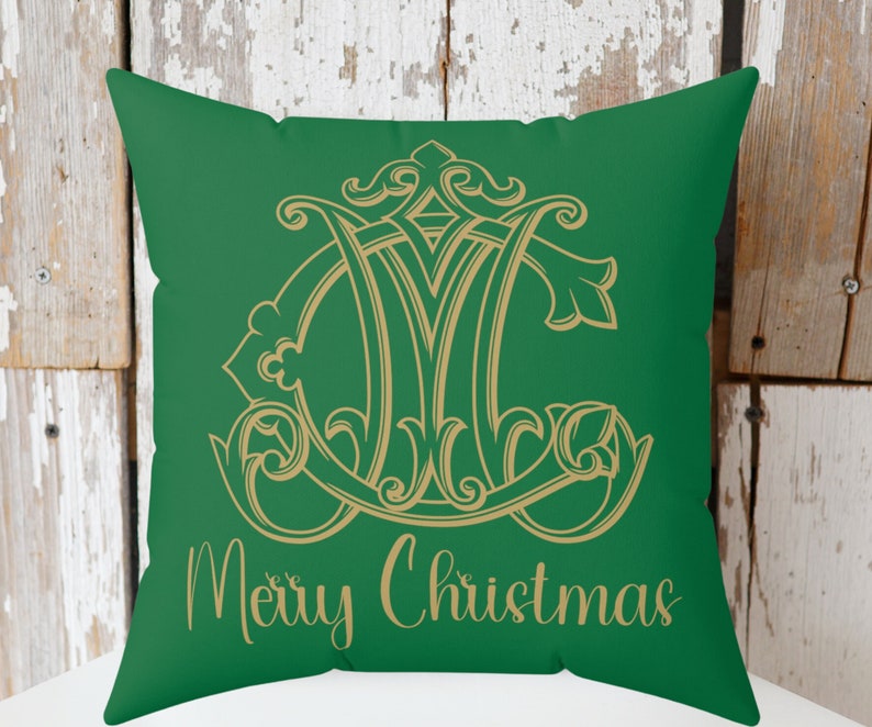 RefinedDesigns23 Monogram Christmas Pillow - Thumbnail 3