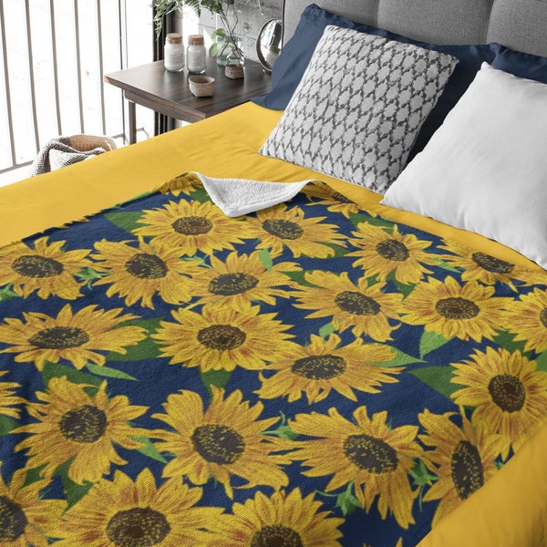 Sweet Sunflowers Quilted Blanket NCU0VL209 main image 1