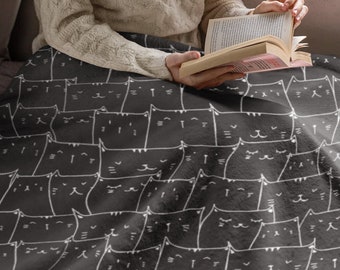 Black Cat Pattern Blanket Cat Mom Throw Blanket Soft & Warm Kitty Dad Blankie Gift for Cat Lover Living Room Cozy Goth Decor Velveteen Plush