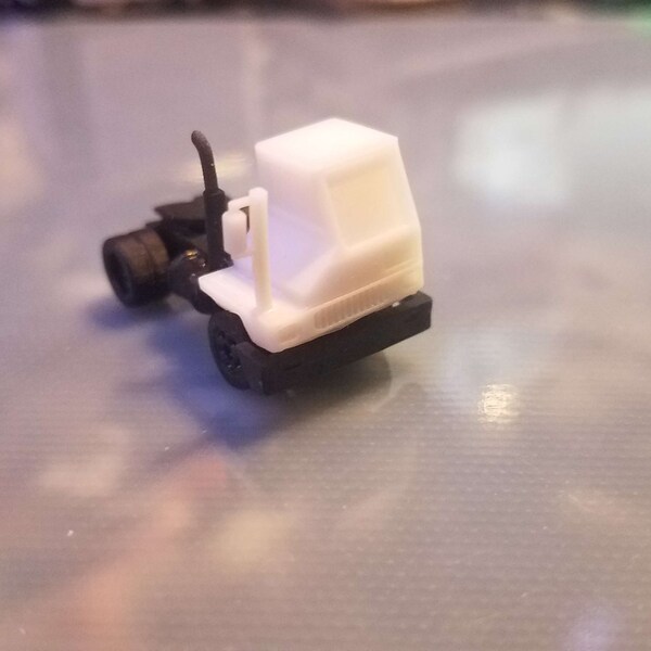 IgMakes N Scale (1:160) LLV Mail Truck Model - Unpainted Resin Kit W/ Decals (Not A Toy) - View #2