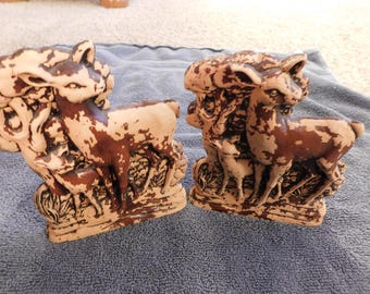 26-530 Vintage Syroco Syracuse NY Sculptured Wood Deer Doe Fawn Bookends Carved