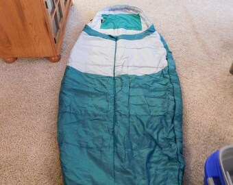 SHE'll SLEEP『Years』 25-13E NWOT E2 Evolution Continues Sleep Cell Sleeping Bag