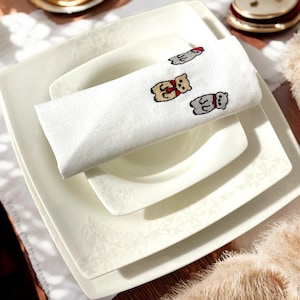 Embroidered Bear Linen Napkin, Stain Resistant Cloth Napkin, Handmade Table Napkin, Eco Friendly Napkin, Dinner Napkin, Gift Idea