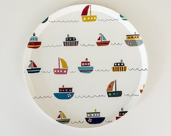 Petite assiette bateau (8 par jeu)