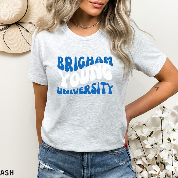 BRIGHAM YOUNG UNIVERSITY  Tシャツ