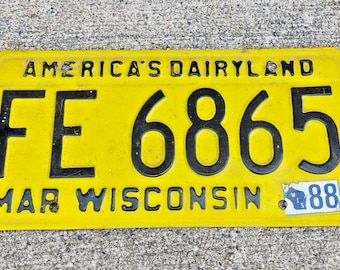 Vintage 1988 Wisconsin License Plate Dairyland März gelber Aufkleber #FE6865
