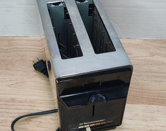 Vintage Toastmaster Model B700B 2-Slice Pop Up Toaster Chrome Tested Works 70s