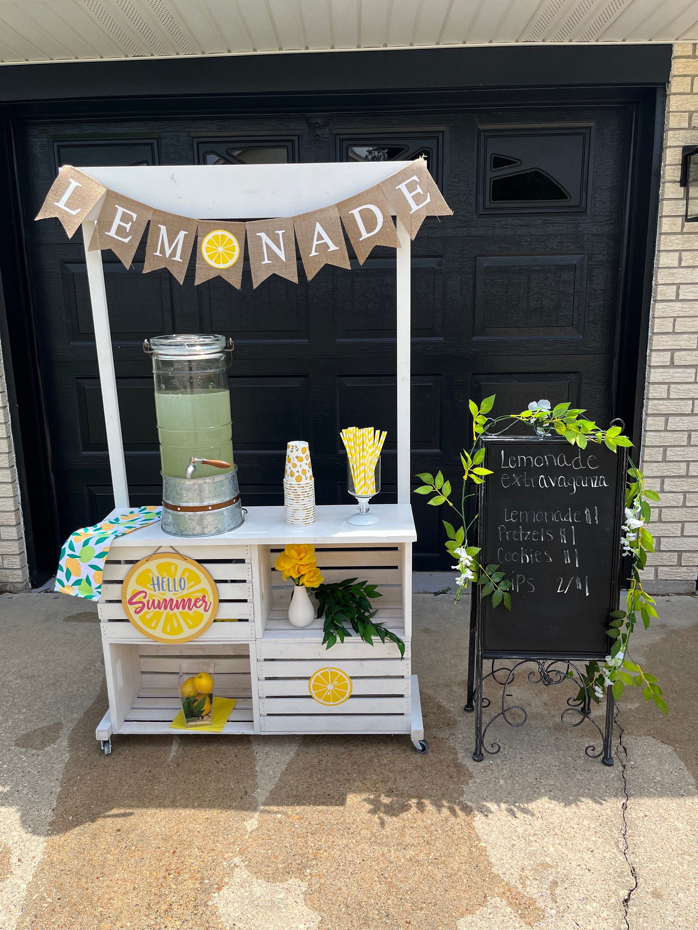 Lemonade stand or Sweet shop