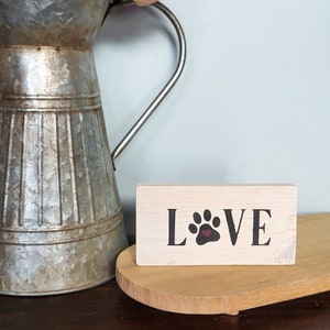 Paw Print Love Sign: Pet Tiered Tray Decor