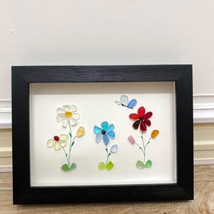 Sea Glass Flower Art  – Handmade Coastal Wall Decor – Colorful Pebble Art – Nature Inspired Gift – Framed Floral Artwork