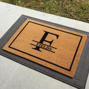 Custom Door Mat with Family Name, Home Decor Housewarming Gift, Wedding Gift for Couples, Personalized Welcome Doormat, Monogram Doormat
