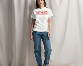 Suki Peek-a-Boo Fox Unisex Classic Tee