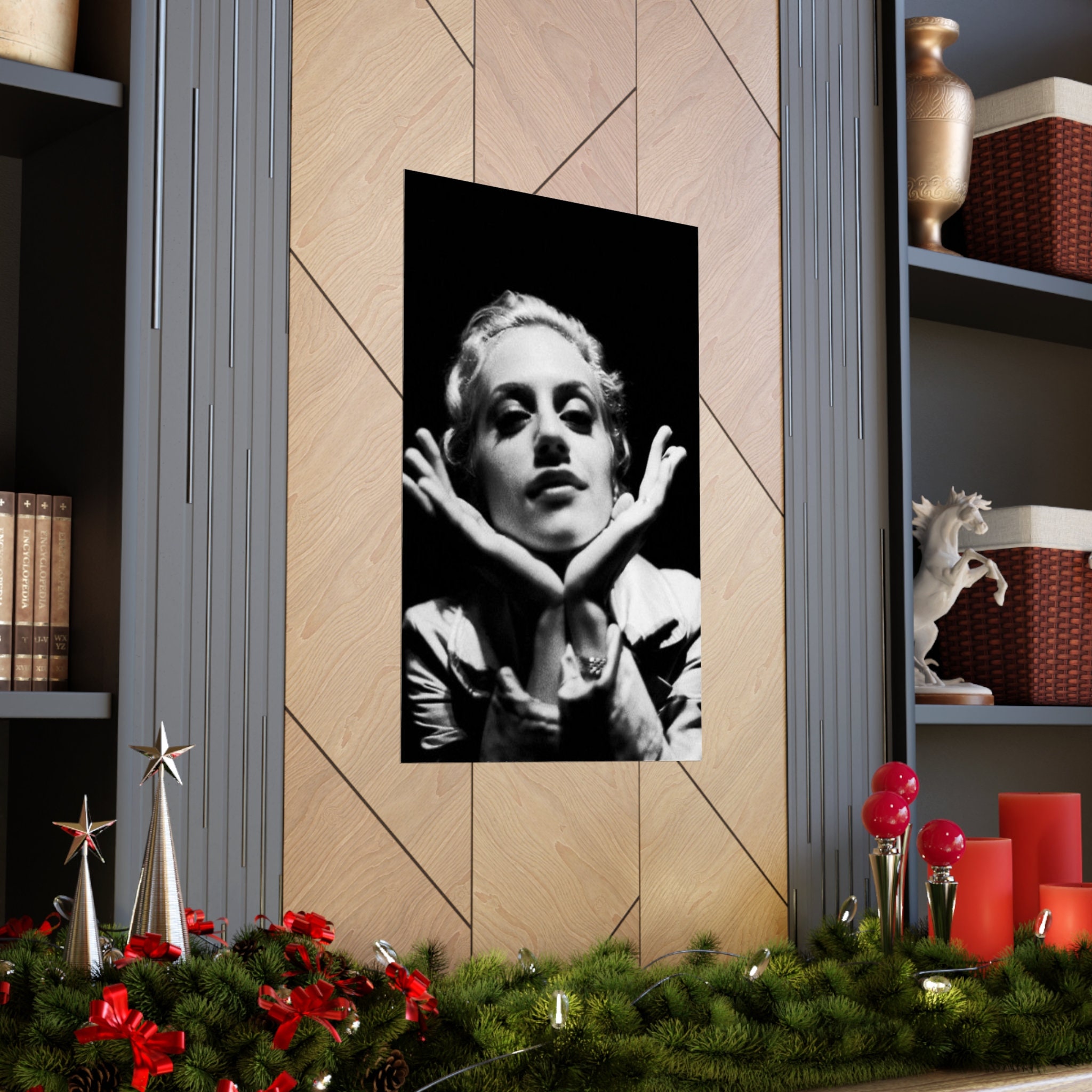 Brittany Murphy Poster:  Add Glamour To Your Home - lxgve2d