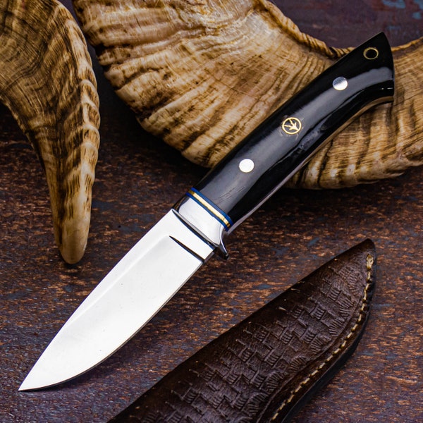 Custom Handmade Hunting Knife Fixed Blade D2 Stainless Steel Guard With Ram Horn Handle Skinner Camping Outdoors hunting Game Groomsmen Gift