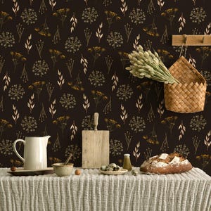 Carta da parati floreale gialla scura, fiori di campo, motivo botanico, autoadesiva, carta da parati tradizionale, stacca e attacca, decorazione murale rimovibile