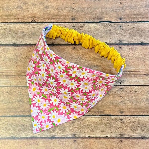 Dog Days for Daisies- Reversible Scrunchie dog Bandana