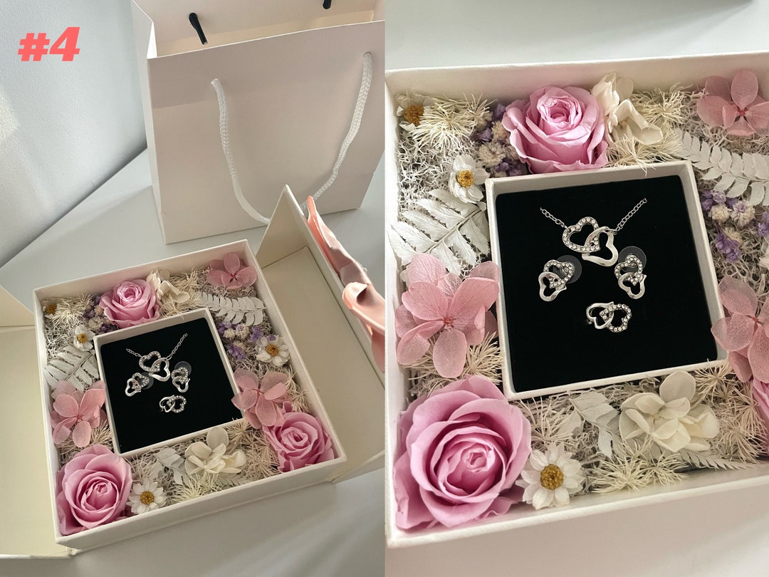 Box of Preserved Roses - Ideal for Mother's Day, Valentine's Day, Gift ...
